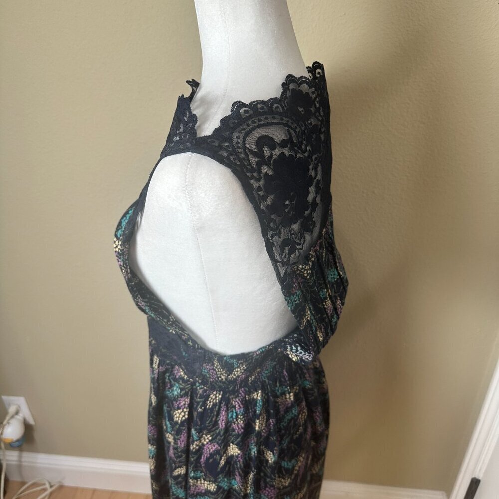 RARE Vintage FREE PEOPLE Open Side Scallop Lace Trim Dress - size small - Picture 7 of 12